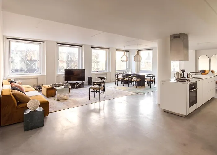 Next To Tivoli - Luxury Apt - Scandinavian Design